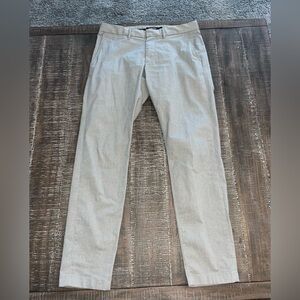 Nordstrom Slim Fit men’s stretchy dress pant. Size 32W x 32L. Light grey